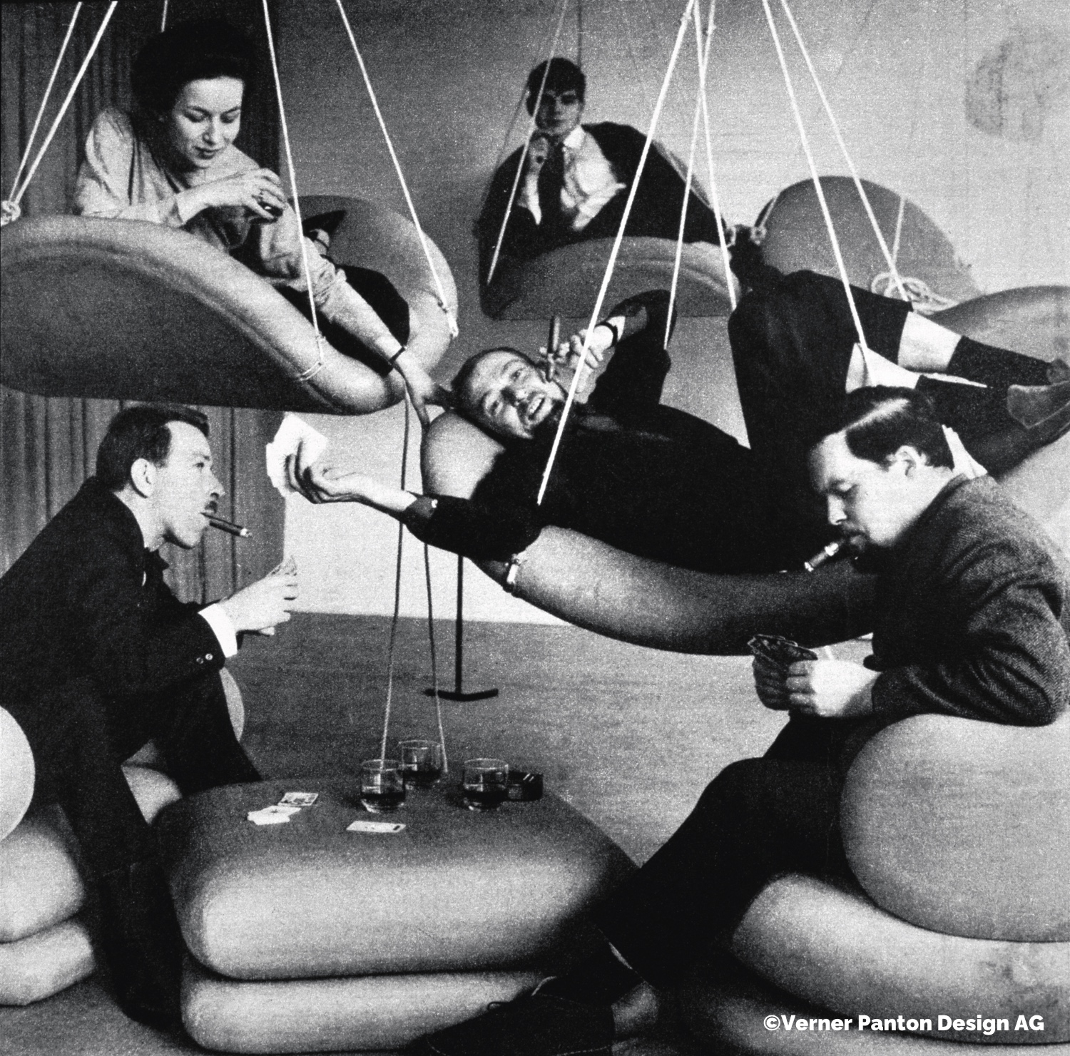 アート・デザイン・音楽 VERNER PANTON space:time:matter Colouring a 