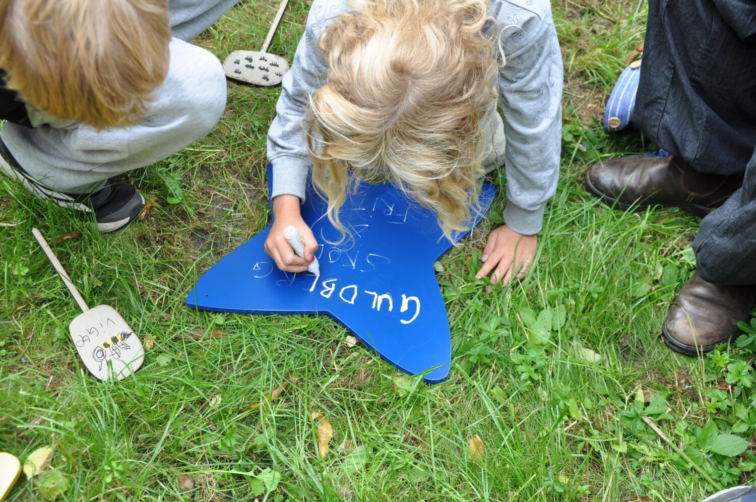 De små haver. Le Bureau.